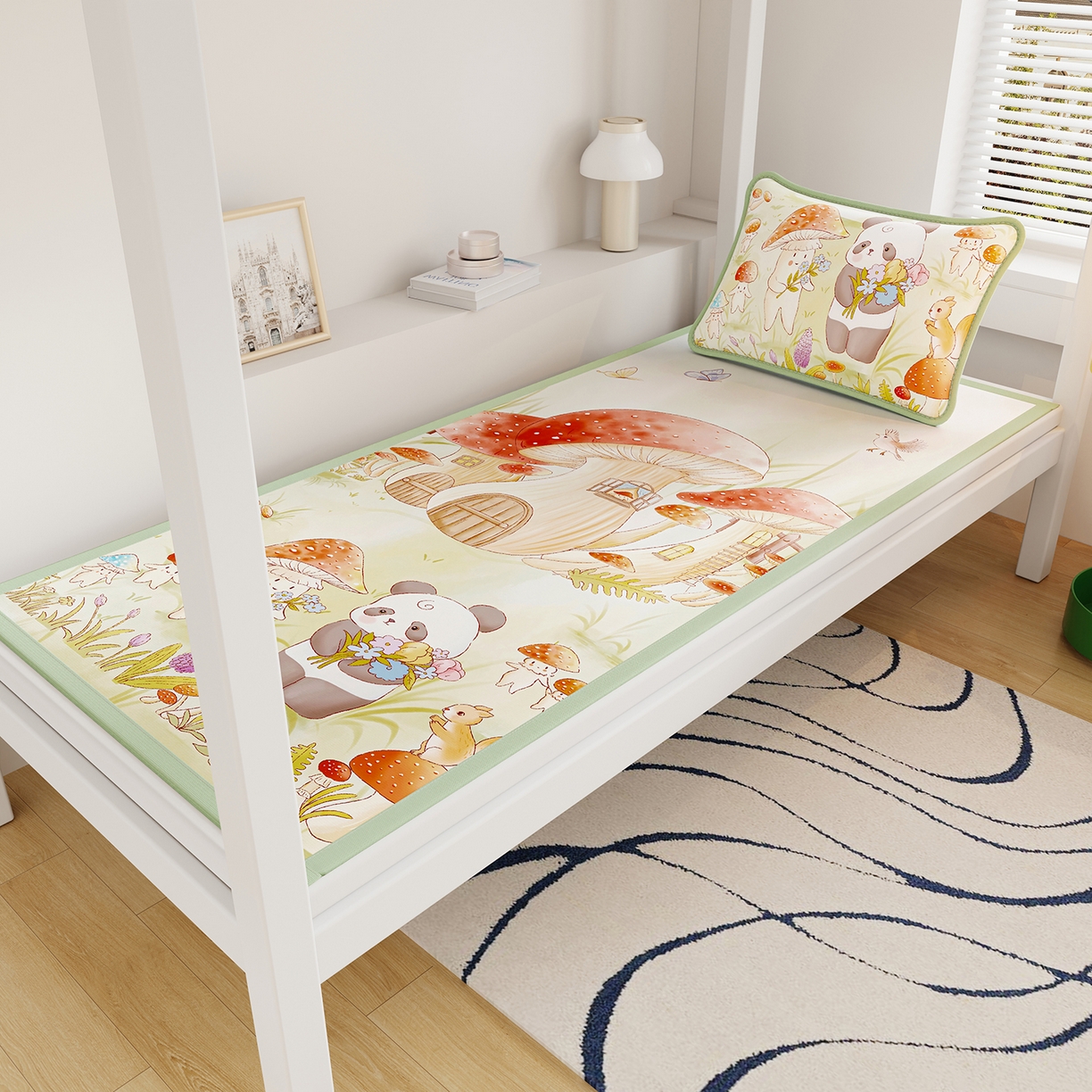 91家纺网 家纺一手货源 找家纺 奇丝雅 2026A类数码印花大版卡通冰丝凉席家用双人冰丝席可机洗单人学生宿舍夏天空调软席 蘑菇城堡【三明治网底】