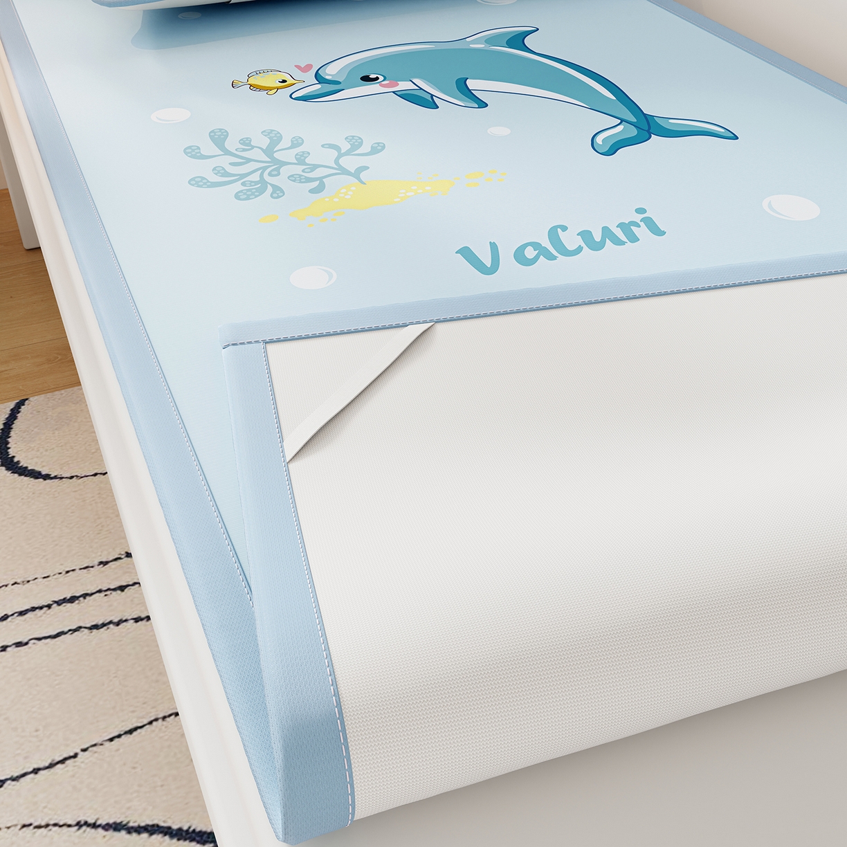 91家纺网 家纺一手货源 找家纺 奇丝雅 2026A类数码印花大版卡通冰丝凉席家用双人冰丝席可机洗单人学生宿舍夏天空调软席 海豚奇遇【三明治网底】