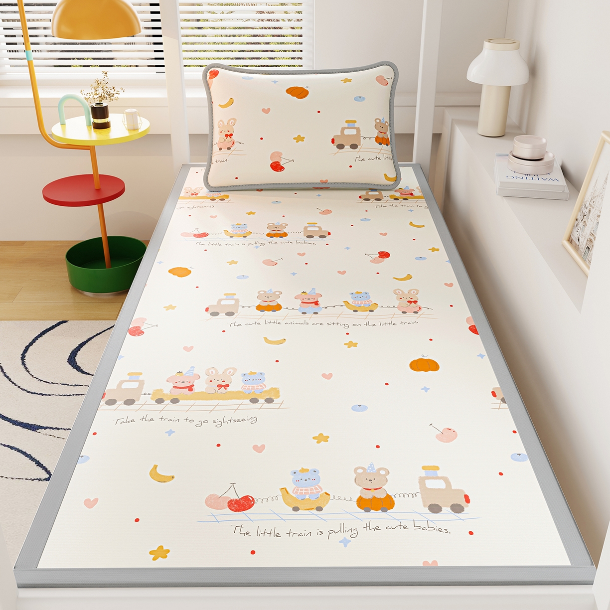 91家纺网 家纺一手货源 找家纺 奇丝雅 2026A类数码印花大版卡通冰丝凉席家用双人冰丝席可机洗单人学生宿舍夏天空调软席 萌宝小火车【三明治网底】