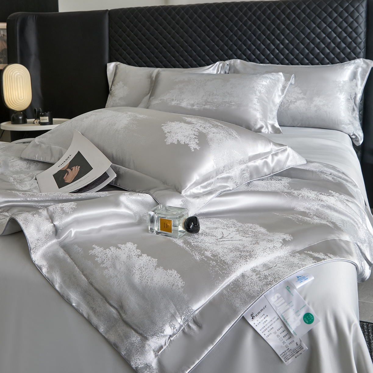 91家纺网 家纺一手货源 找家纺 置顶家纺 2026新款双面水洗天丝提花夏被四件套-欧若拉 欧若拉-山灰