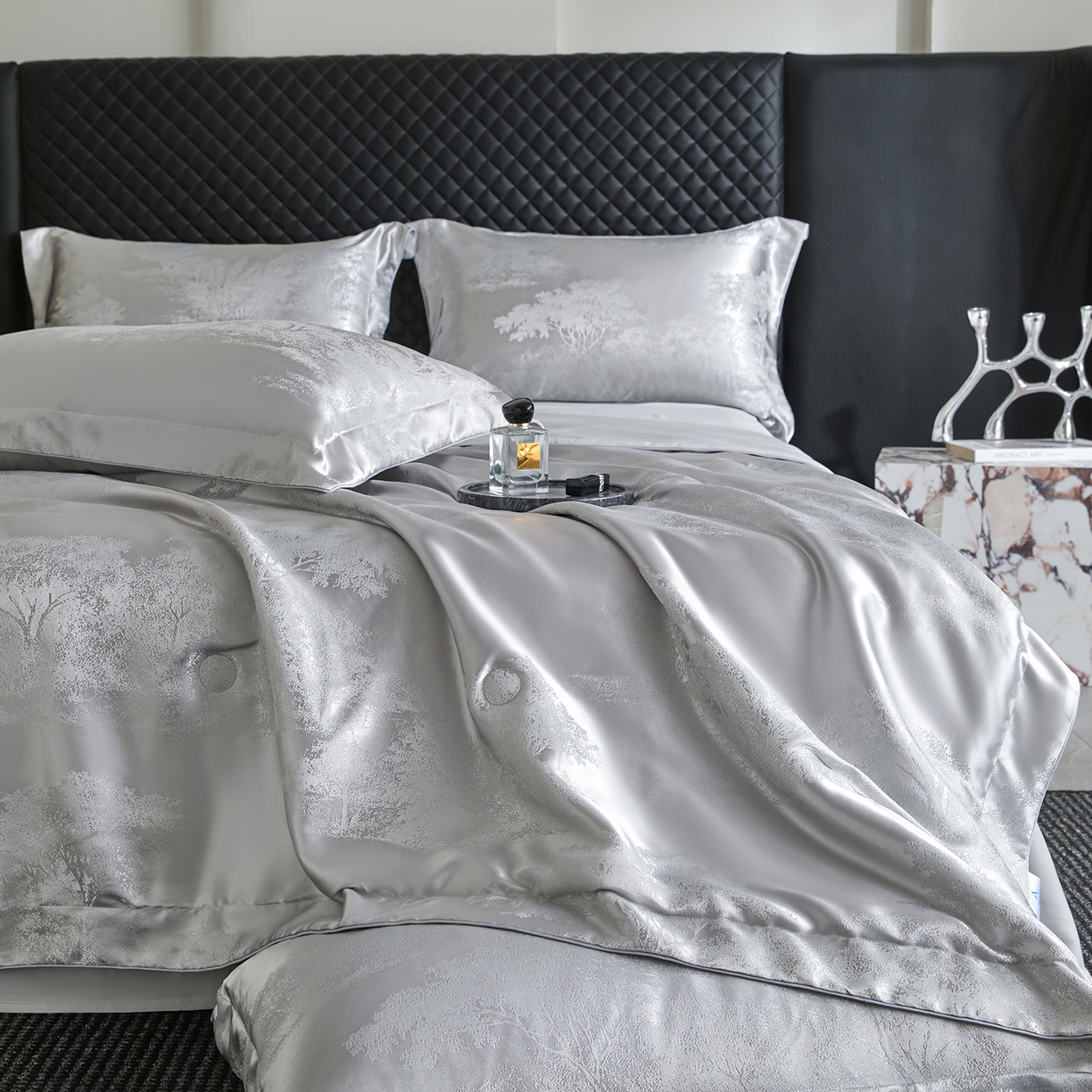 91家纺网 家纺一手货源 找家纺 置顶家纺 2026新款双面水洗天丝提花夏被四件套-欧若拉 欧若拉-山灰