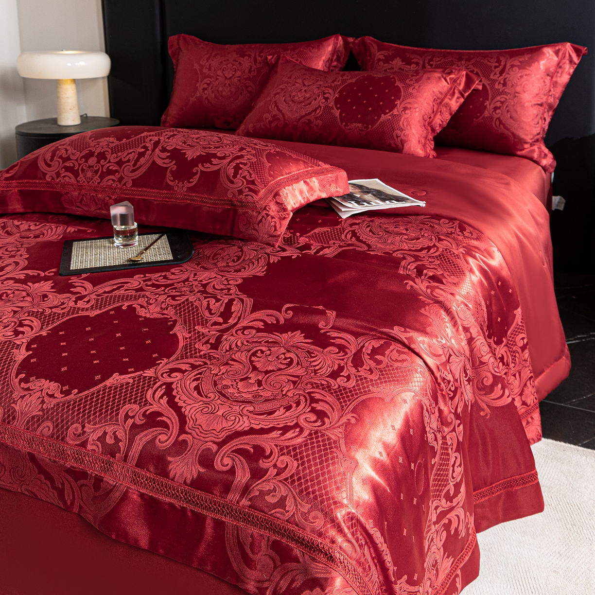 91家纺网 家纺一手货源 找家纺 置顶家纺 2026新款双面水洗天丝提花夏被四件套-维纳斯 维纳斯-酒红