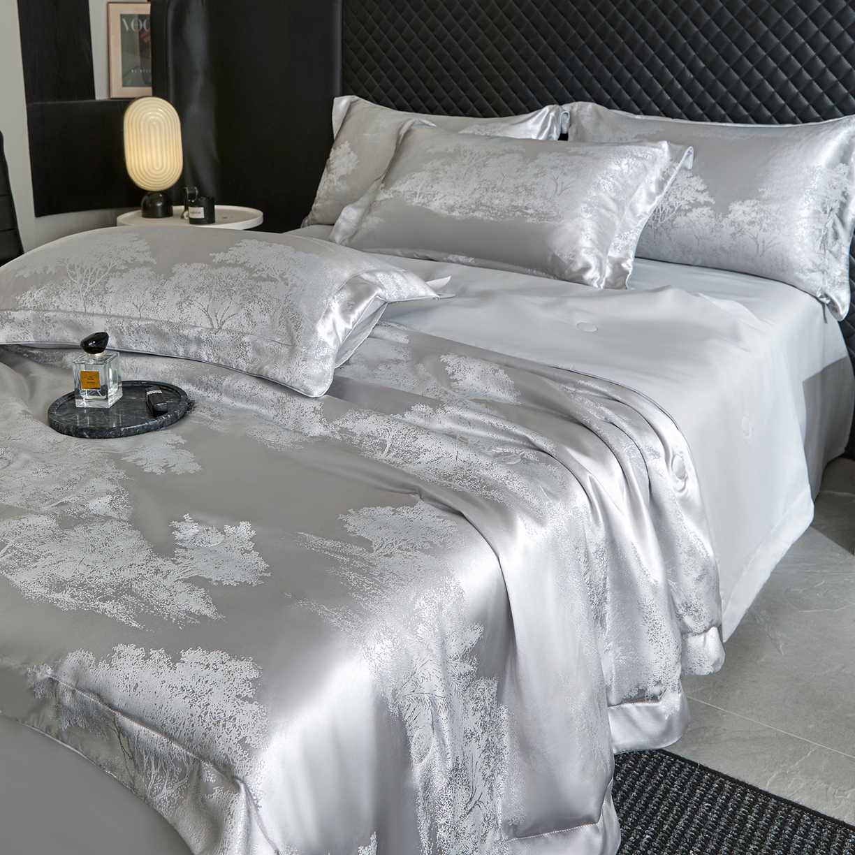 91家纺网 家纺一手货源 找家纺 置顶家纺 2026新款双面水洗天丝提花夏被四件套-欧若拉 欧若拉-山灰