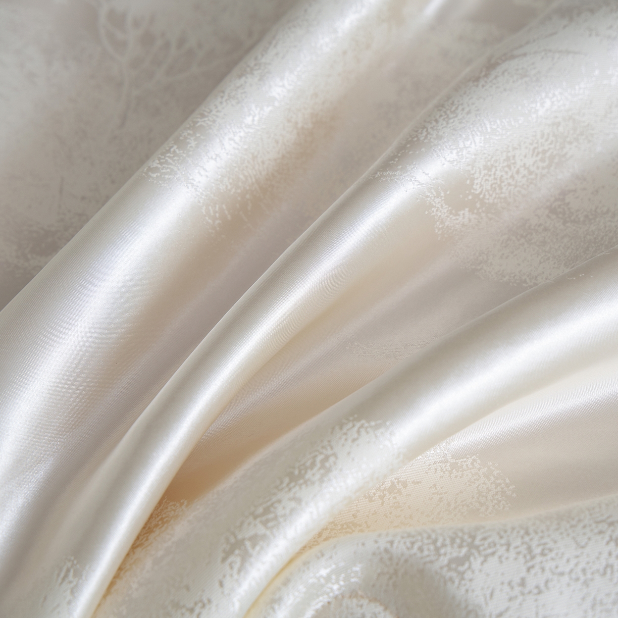 91家纺网 家纺一手货源 找家纺 置顶家纺 2026新款双面水洗天丝提花夏被四件套-欧若拉 欧若拉-奶白+粉