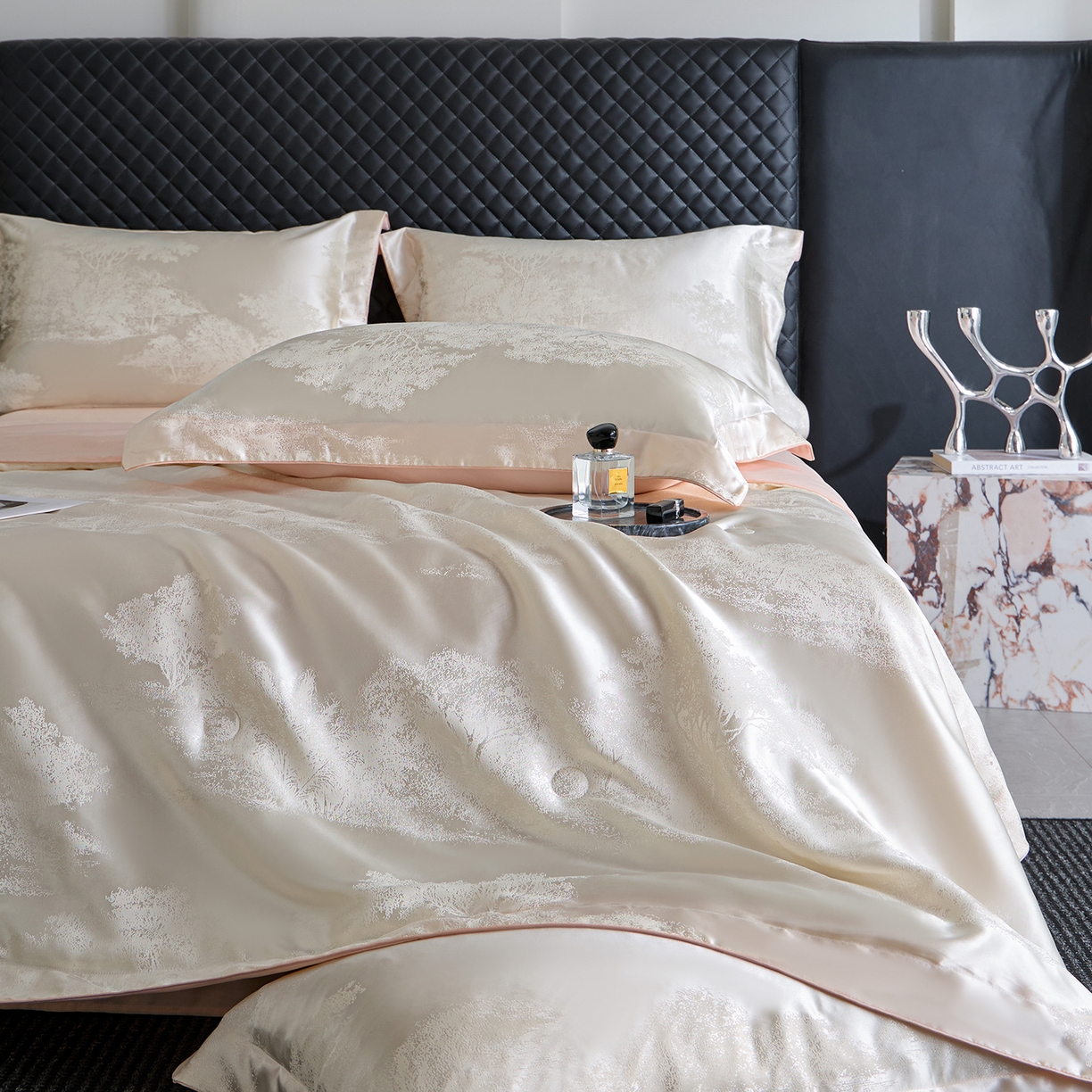 91家纺网 家纺一手货源 找家纺 置顶家纺 2026新款双面水洗天丝提花夏被四件套-欧若拉 欧若拉-奶白+粉