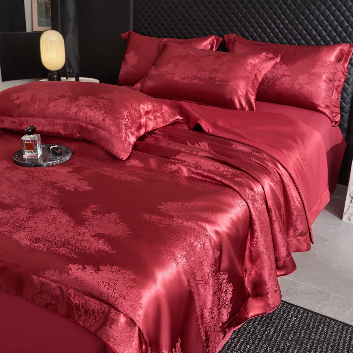 91家纺网 家纺一手货源 找家纺 置顶家纺 2026新款双面水洗天丝提花夏被四件套-欧若拉 欧若拉-酒红