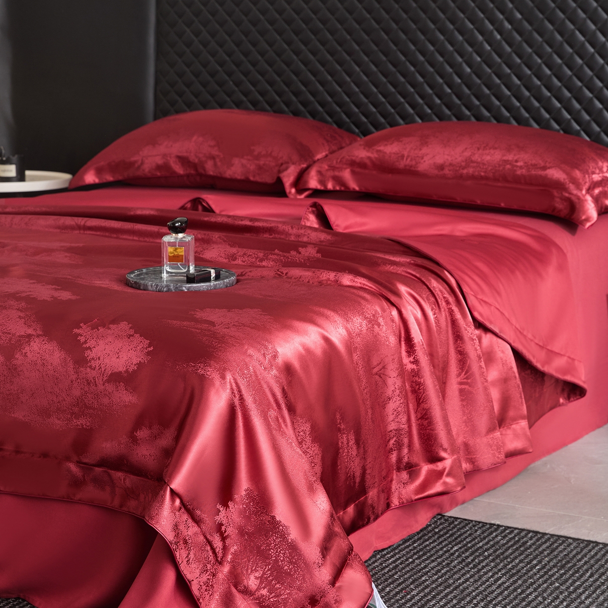 91家纺网 家纺一手货源 找家纺 置顶家纺 2026新款双面水洗天丝提花夏被四件套-欧若拉 欧若拉-酒红