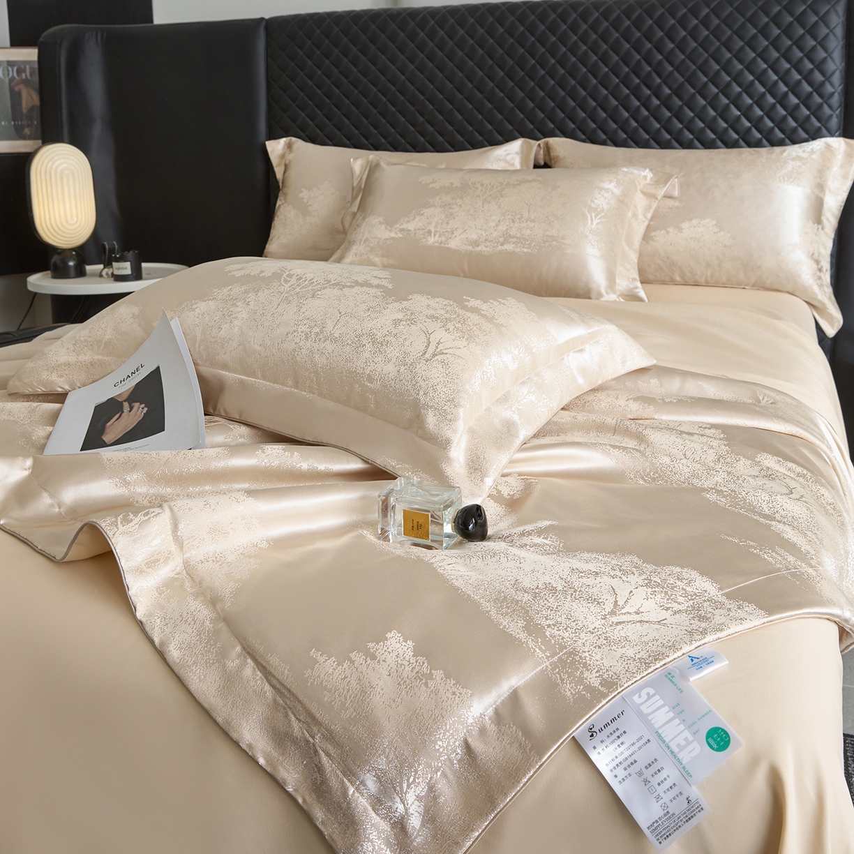 91家纺网 家纺一手货源 找家纺 置顶家纺 2026新款双面水洗天丝提花夏被四件套-欧若拉 欧若拉-浅香槟