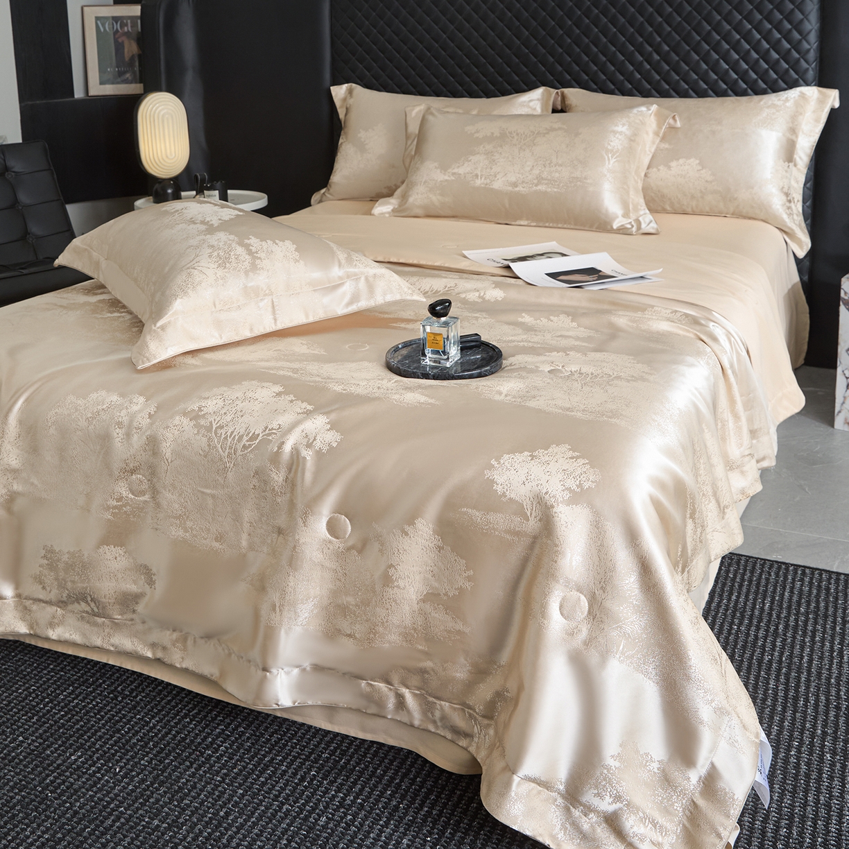 91家纺网 家纺一手货源 找家纺 置顶家纺 2026新款双面水洗天丝提花夏被四件套-欧若拉 欧若拉-浅香槟