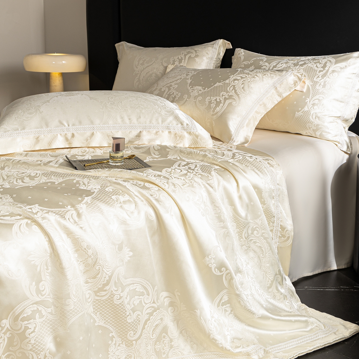 91家纺网 家纺一手货源 找家纺 置顶家纺 2026新款双面水洗天丝提花夏被四件套-维纳斯 维纳斯-奶昔白