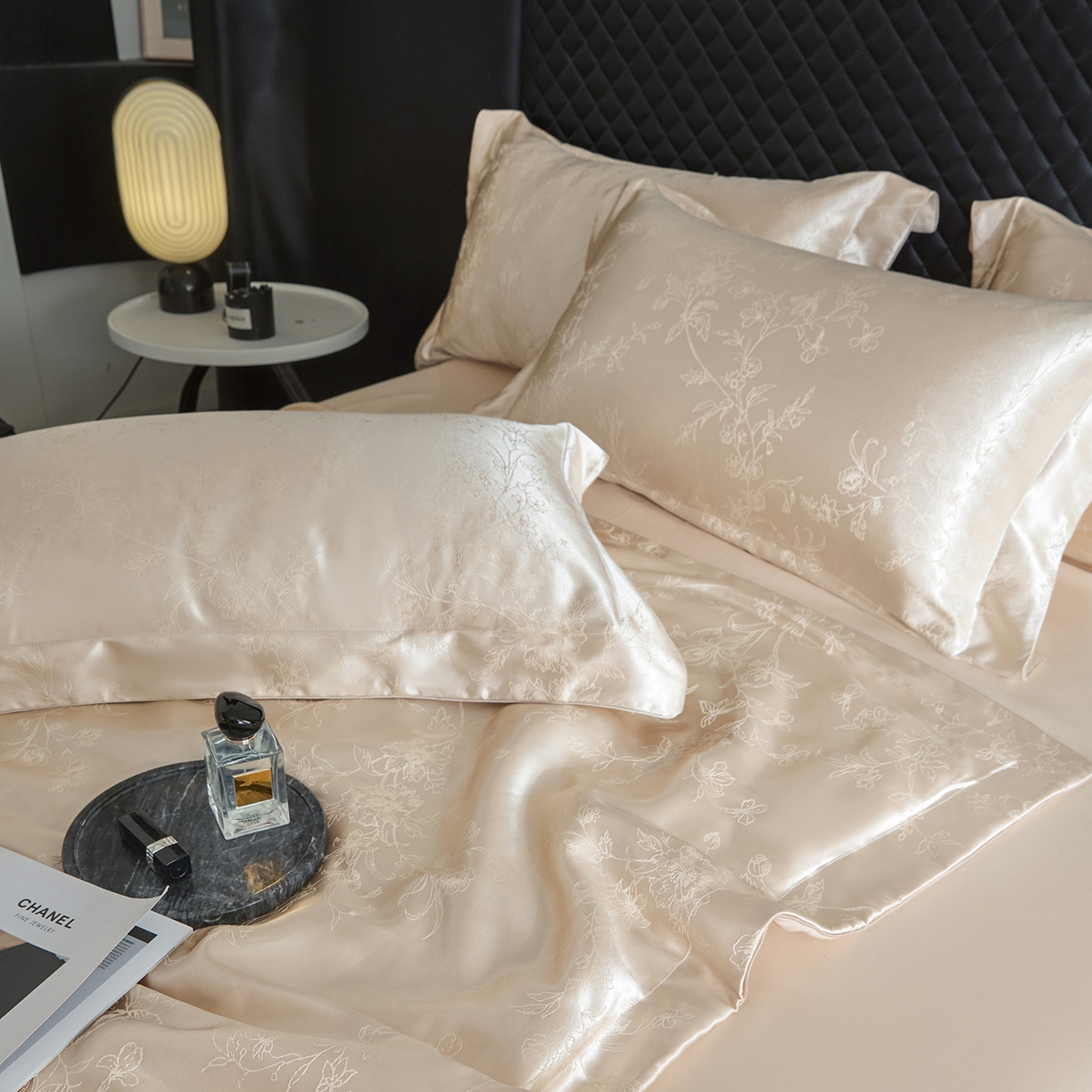 91家纺网 家纺一手货源 找家纺 置顶家纺 2026新款双面水洗天丝提花夏被四件套-幸卉 幸卉-浅香槟