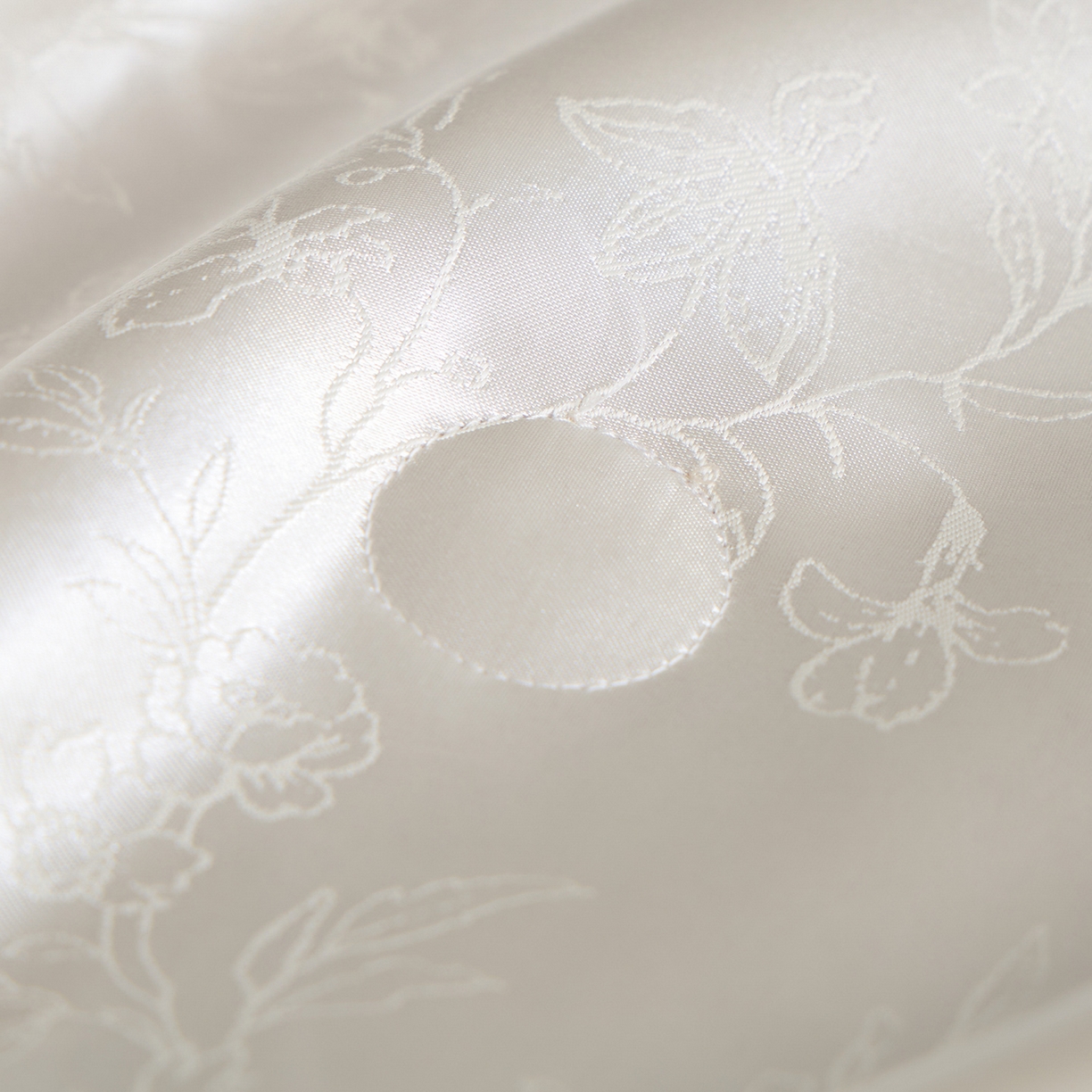 91家纺网 家纺一手货源 找家纺 置顶家纺 2026新款双面水洗天丝提花夏被四件套-幸卉 幸卉-白+浅香槟