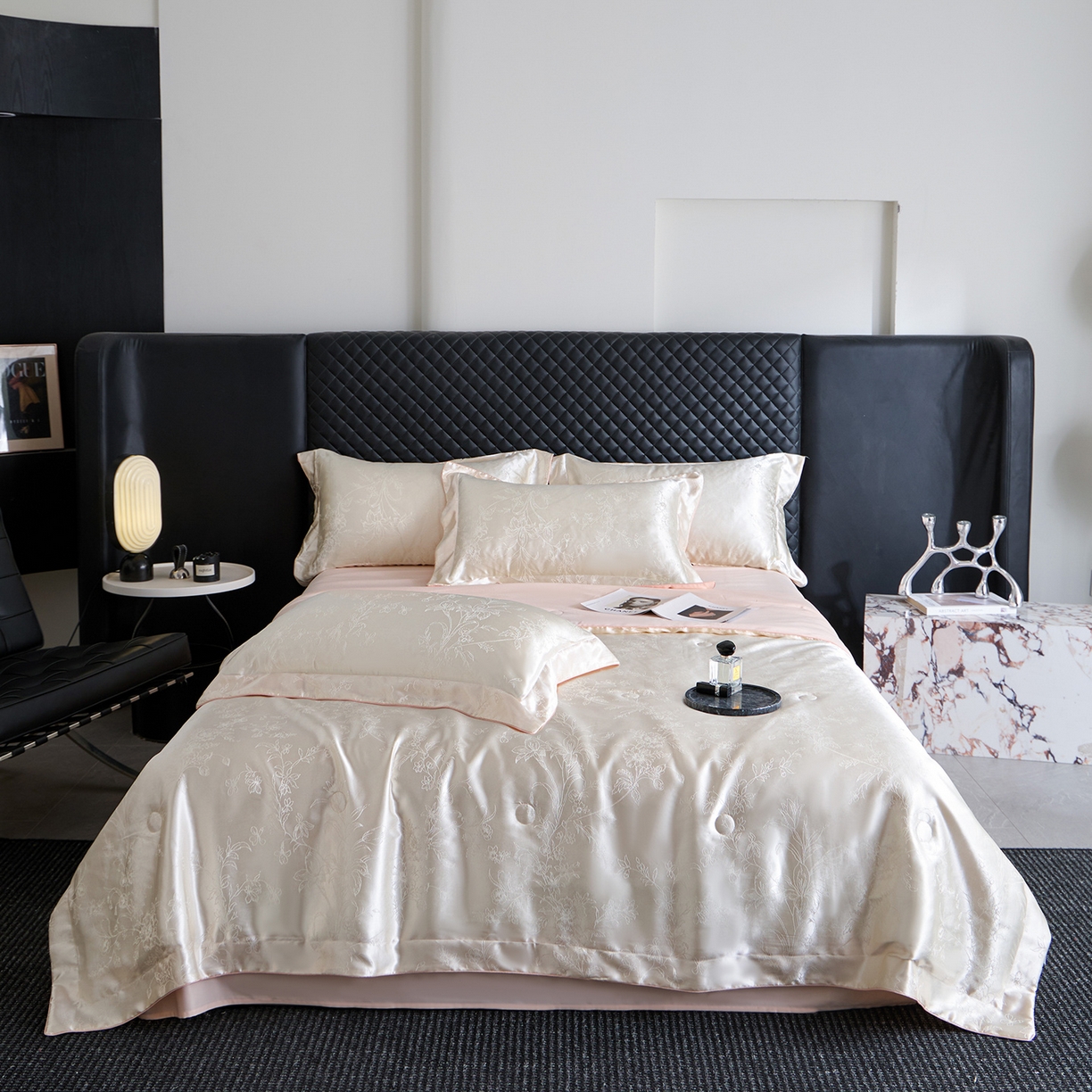 91家纺网 家纺一手货源 找家纺 置顶家纺 2026新款双面水洗天丝提花夏被四件套-幸卉 幸卉-白+粉