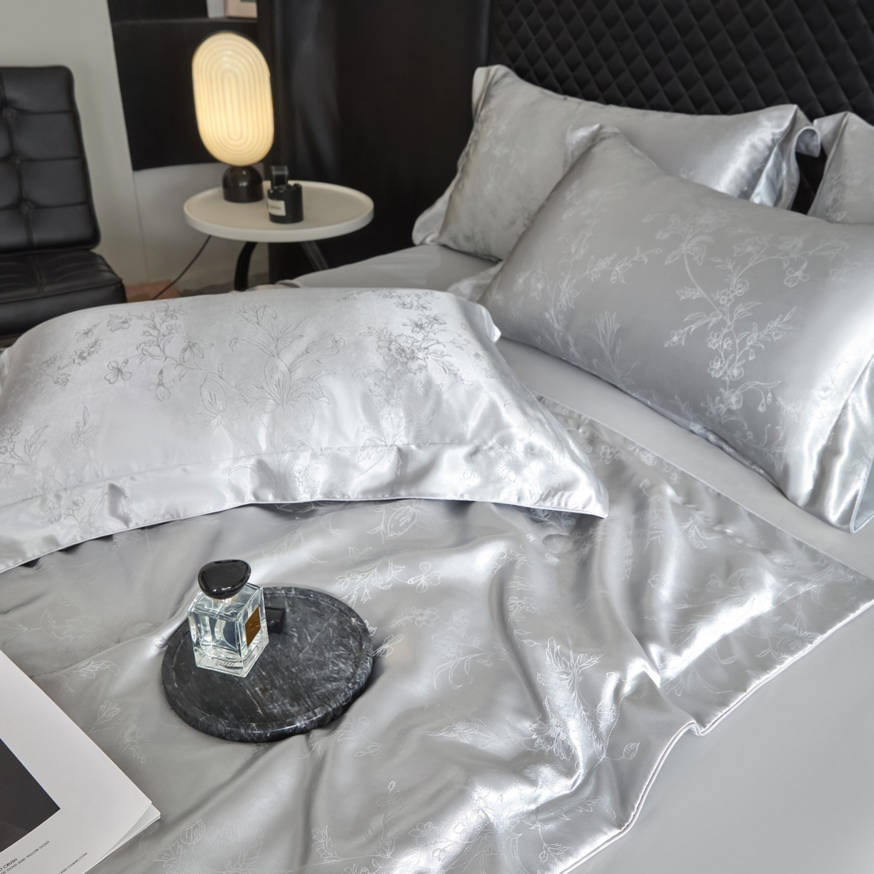 91家纺网 家纺一手货源 找家纺 置顶家纺 2026新款双面水洗天丝提花夏被四件套-幸卉 幸卉-高级灰