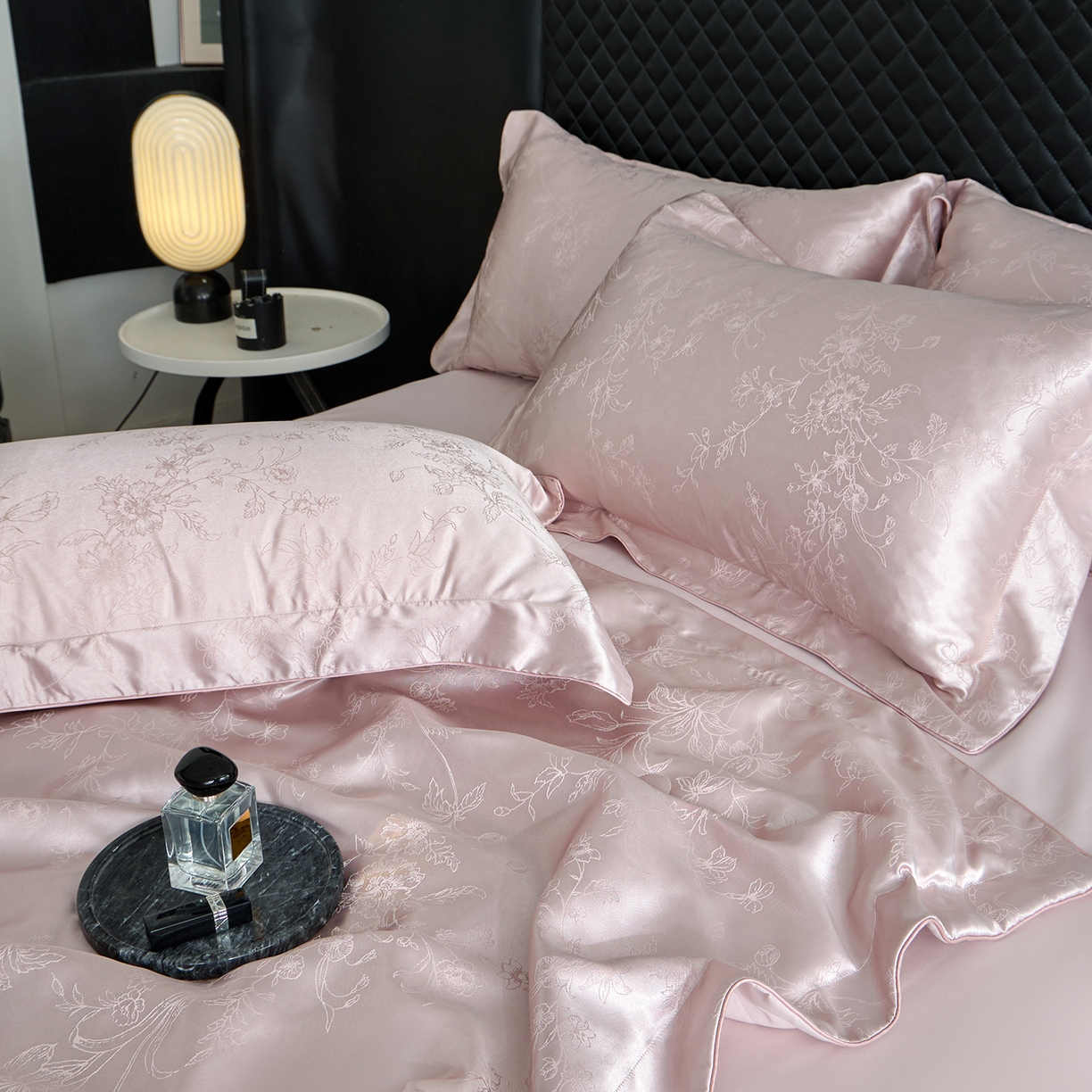 91家纺网 家纺一手货源 找家纺 置顶家纺 2026新款双面水洗天丝提花夏被四件套-幸卉 幸卉-浅豆沙