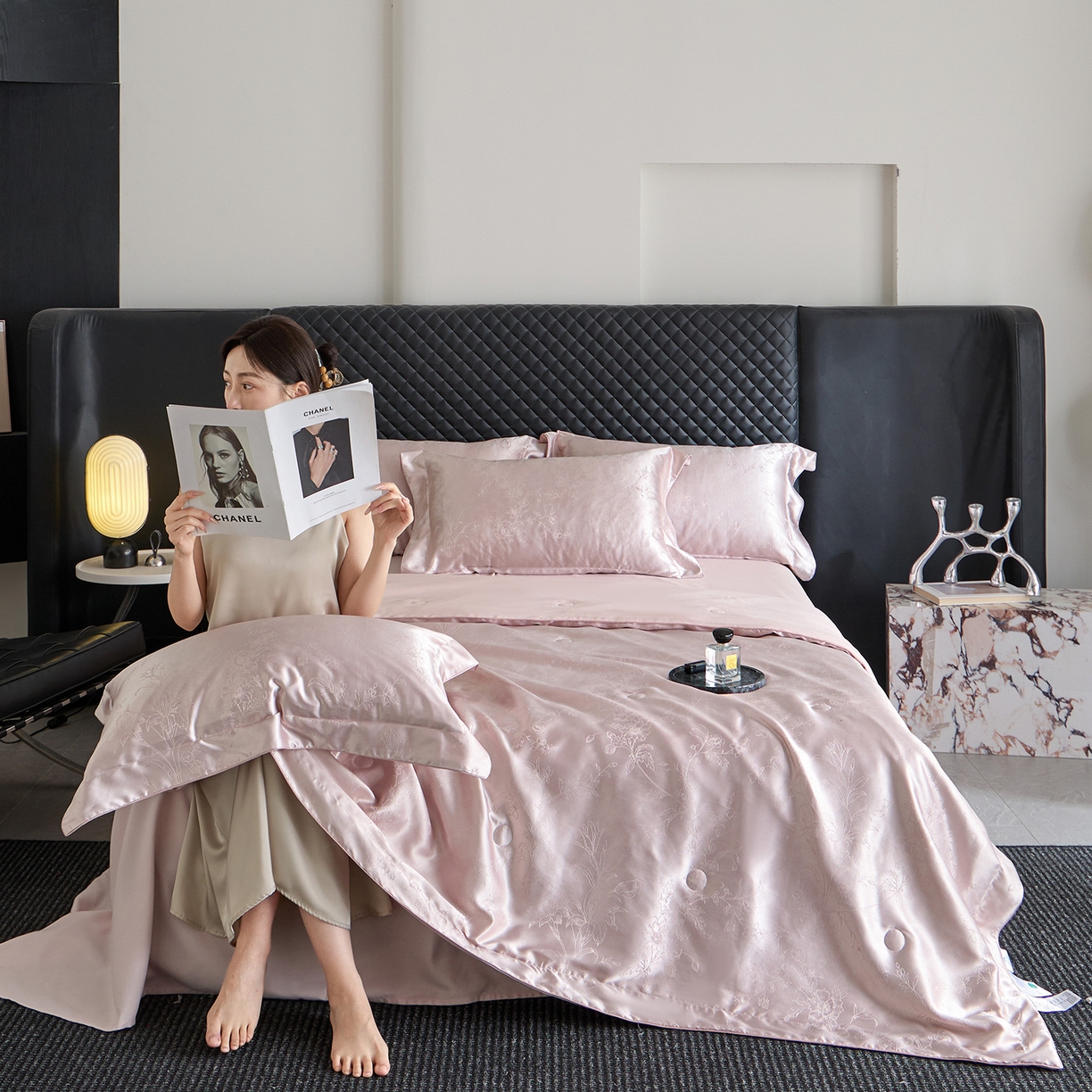 91家纺网 家纺一手货源 找家纺 置顶家纺 2026新款双面水洗天丝提花夏被四件套-幸卉 幸卉-浅豆沙