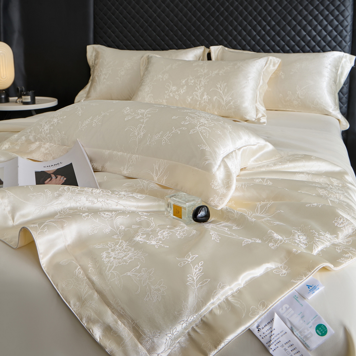 91家纺网 家纺一手货源 找家纺 置顶家纺 2026新款双面水洗天丝提花夏被四件套-幸卉 幸卉-奶昔白