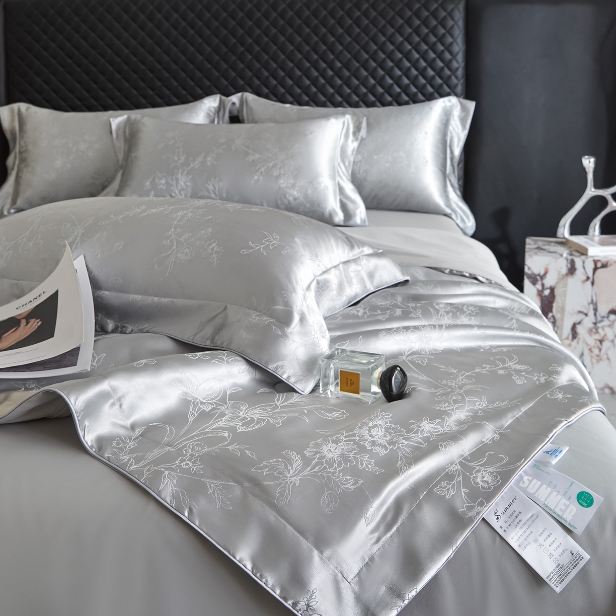 91家纺网 家纺一手货源 找家纺 置顶家纺 2026新款双面水洗天丝提花夏被四件套-幸卉 幸卉-高级灰