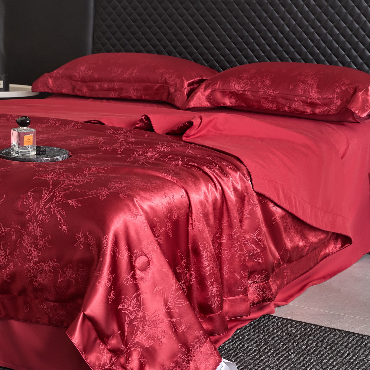 91家纺网 家纺一手货源 找家纺 置顶家纺 2026新款双面水洗天丝提花夏被四件套-幸卉 幸卉-酒红