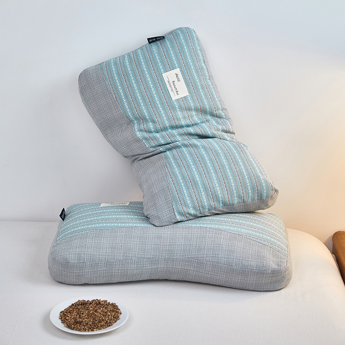 91家纺网 家纺一手货源 找家纺 （总）梦叶草 2026新款新款全棉色织提花拼色护颈荞麦枕  枕头枕芯