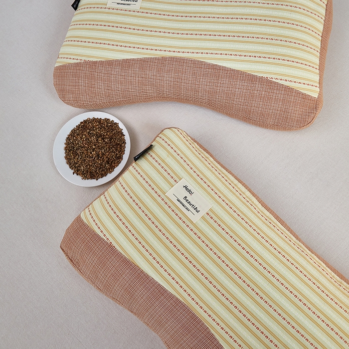 91家纺网 家纺一手货源 找家纺 梦叶草 2026新款新款全棉色织提花拼色护颈荞麦枕  枕头枕芯 全棉色织提花拼色护颈荞麦枕-黄色