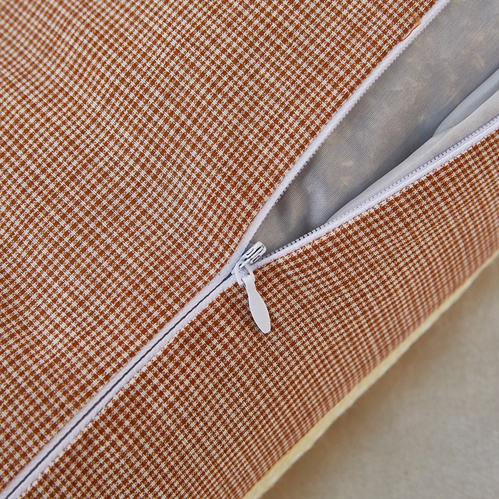 91家纺网 家纺一手货源 找家纺 梦叶草 2026新款新款全棉色织提花拼色护颈荞麦枕  枕头枕芯 全棉色织提花拼色护颈荞麦枕-黄色