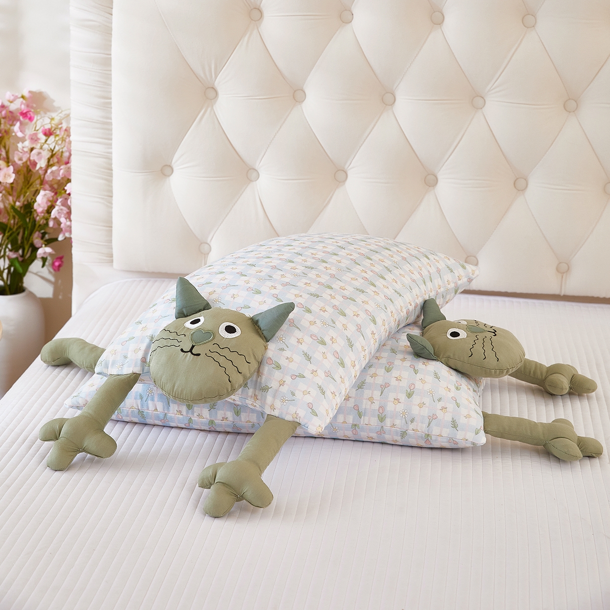 91家纺网 家纺一手货源 找家纺 梦叶草 2026新款全棉萌趣猫咪荞麦枕 萌趣猫咪-绿脸