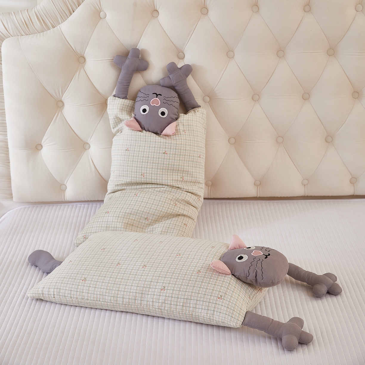 91家纺网 家纺一手货源 找家纺 梦叶草 2026新款全棉萌趣猫咪荞麦枕 萌趣猫咪-灰脸