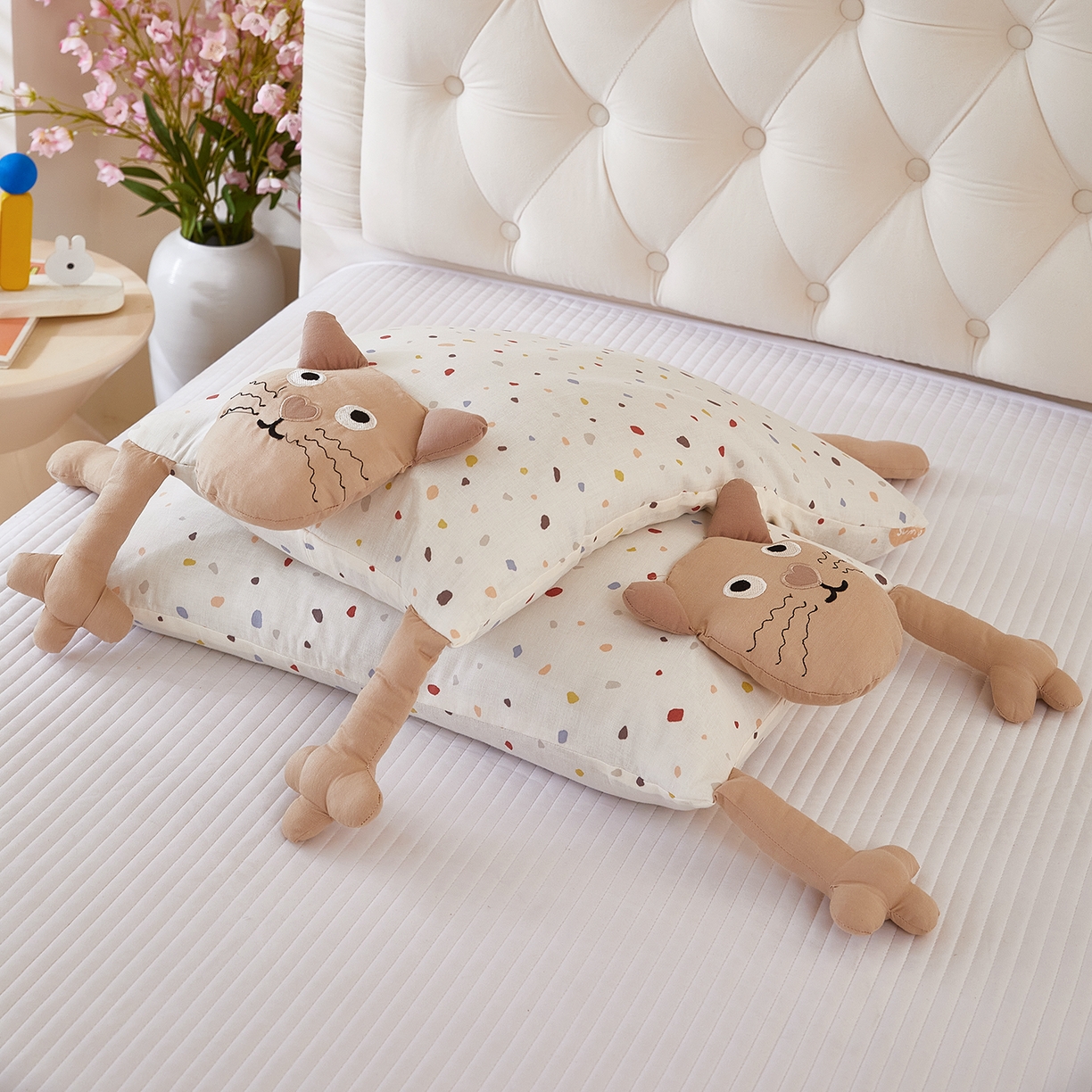 91家纺网 家纺一手货源 找家纺 梦叶草 2026新款全棉萌趣猫咪荞麦枕 萌趣猫咪-卡其脸