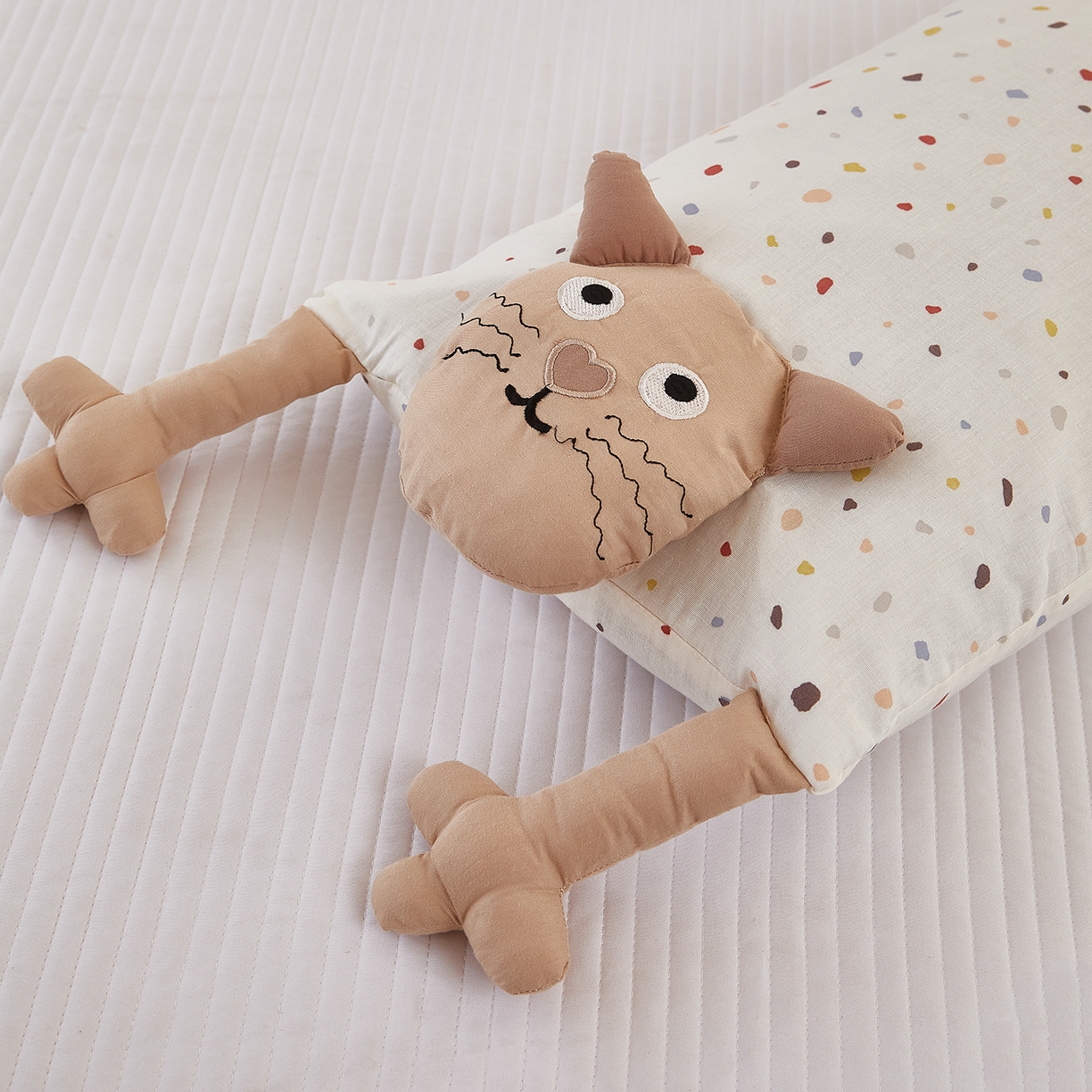 91家纺网 家纺一手货源 找家纺 梦叶草 2026新款全棉萌趣猫咪荞麦枕 萌趣猫咪-卡其脸