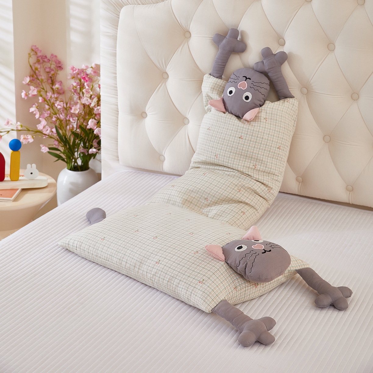 91家纺网 家纺一手货源 找家纺 梦叶草 2026新款全棉萌趣猫咪荞麦枕 萌趣猫咪-灰脸