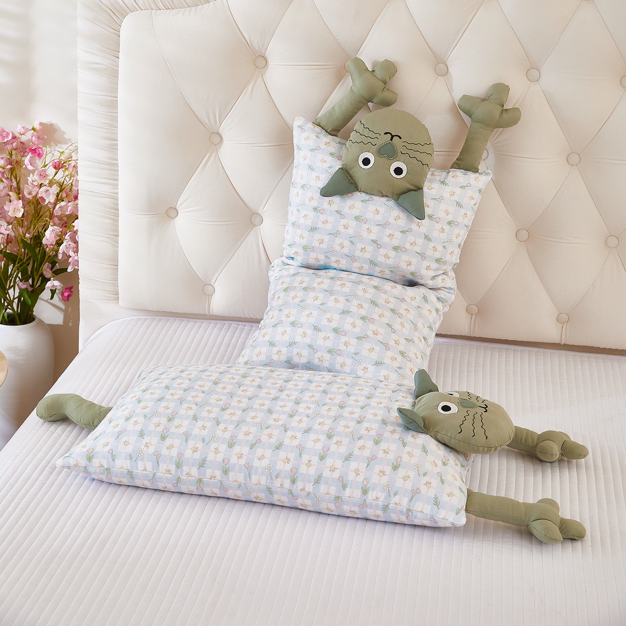 91家纺网 家纺一手货源 找家纺 梦叶草 2026新款全棉萌趣猫咪荞麦枕 萌趣猫咪-绿脸