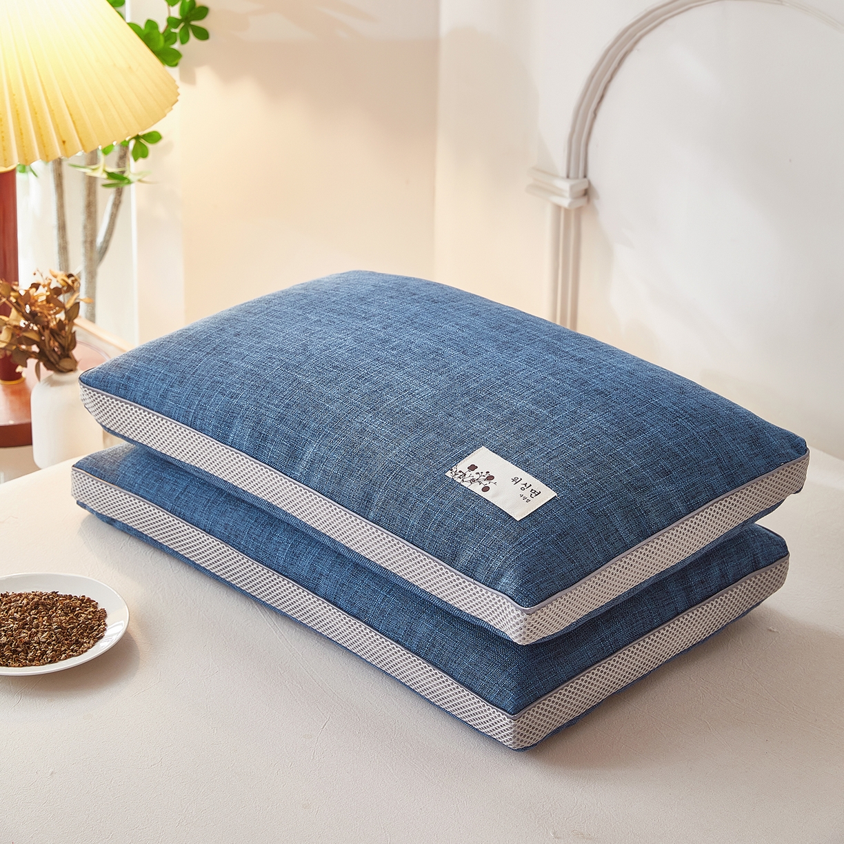 91家纺网 家纺一手货源 找家纺 （总）梦叶草 2026新款棉麻贴布绣透气立体网荞麦枕  枕头枕芯