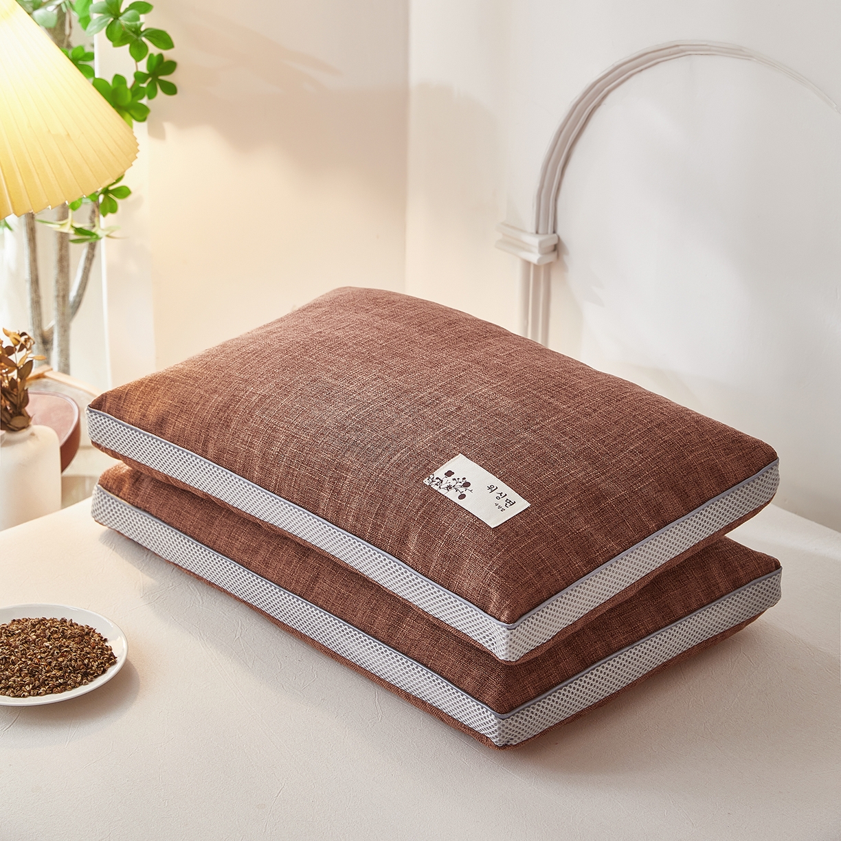 91家纺网 家纺一手货源 找家纺 （总）梦叶草 2026新款棉麻贴布绣透气立体网荞麦枕  枕头枕芯