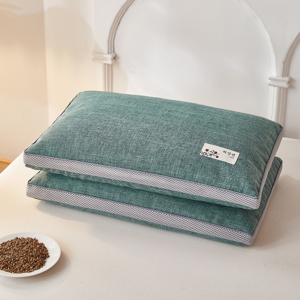 91家纺网 家纺一手货源 找家纺 梦叶草 2026新款棉麻贴布绣透气立体网荞麦枕  枕头枕芯 棉麻透气荞麦枕-绿色