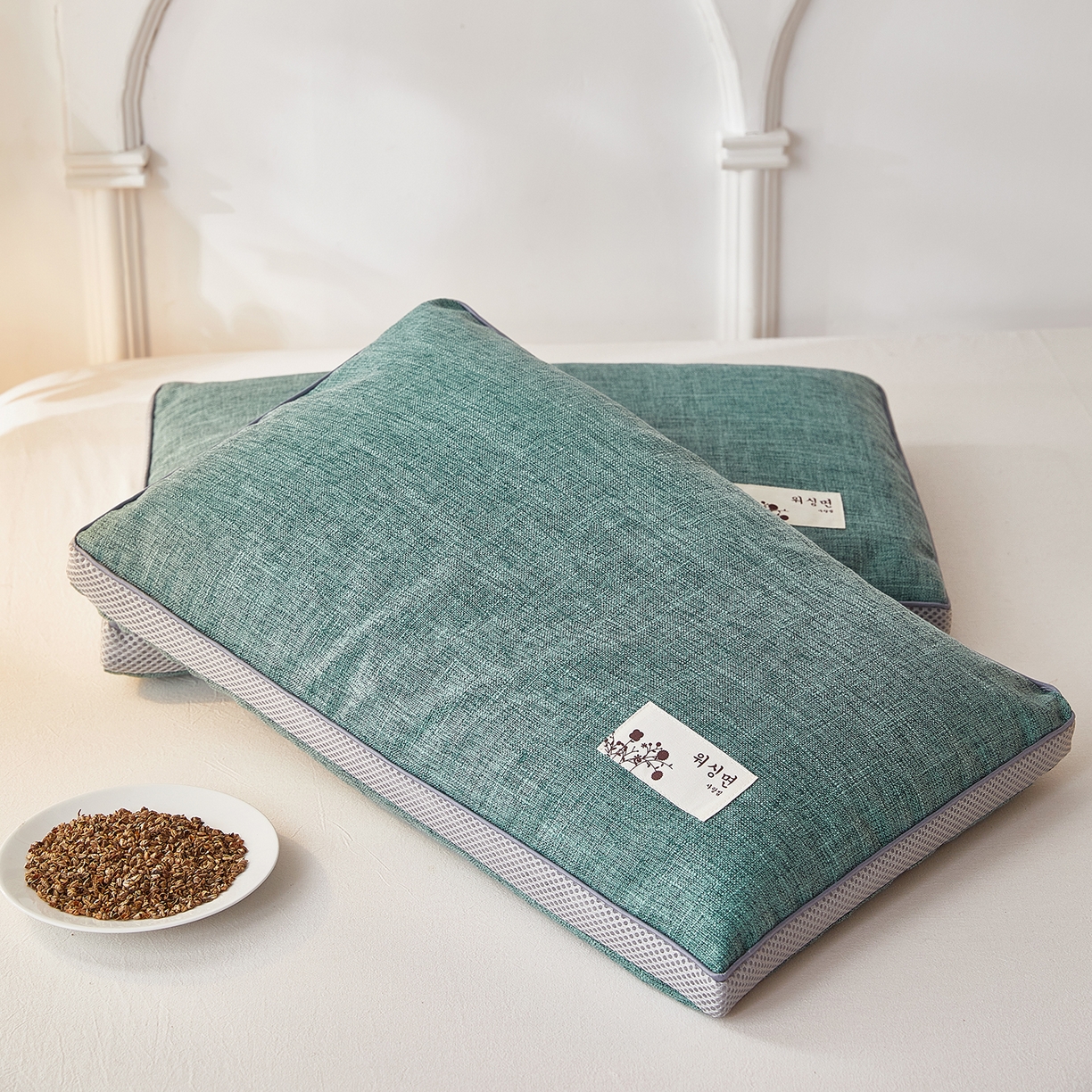 91家纺网 家纺一手货源 找家纺 梦叶草 2026新款棉麻贴布绣透气立体网荞麦枕  枕头枕芯 棉麻透气荞麦枕-绿色