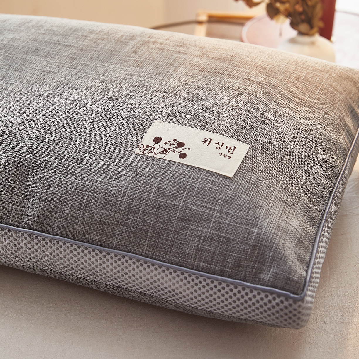 91家纺网 家纺一手货源 找家纺 梦叶草 2026新款棉麻贴布绣透气立体网荞麦枕  枕头枕芯 棉麻透气荞麦枕-灰色
