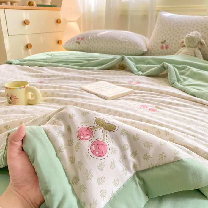 91家纺网 家纺一手货源 找家纺 憨豆家纺 2026新款云朵棉被水洗棉印花新疆棉花夏被夏凉被空调被子直播被芯（常年有货） 春意盎然