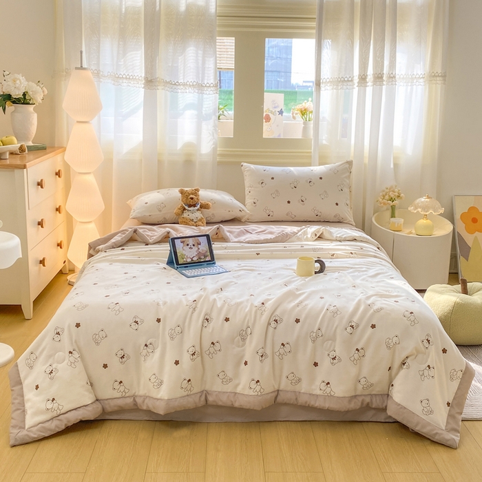 91家纺网 家纺一手货源 找家纺 憨豆家纺 2026新款云朵棉被水洗棉印花新疆棉花夏被夏凉被空调被子直播被芯（常年有货） 小熊博士