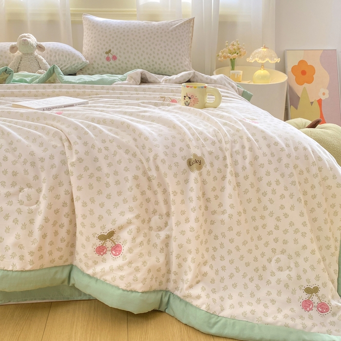 91家纺网 家纺一手货源 找家纺 憨豆家纺 2026新款云朵棉被水洗棉印花新疆棉花夏被夏凉被空调被子直播被芯（常年有货） 春意盎然