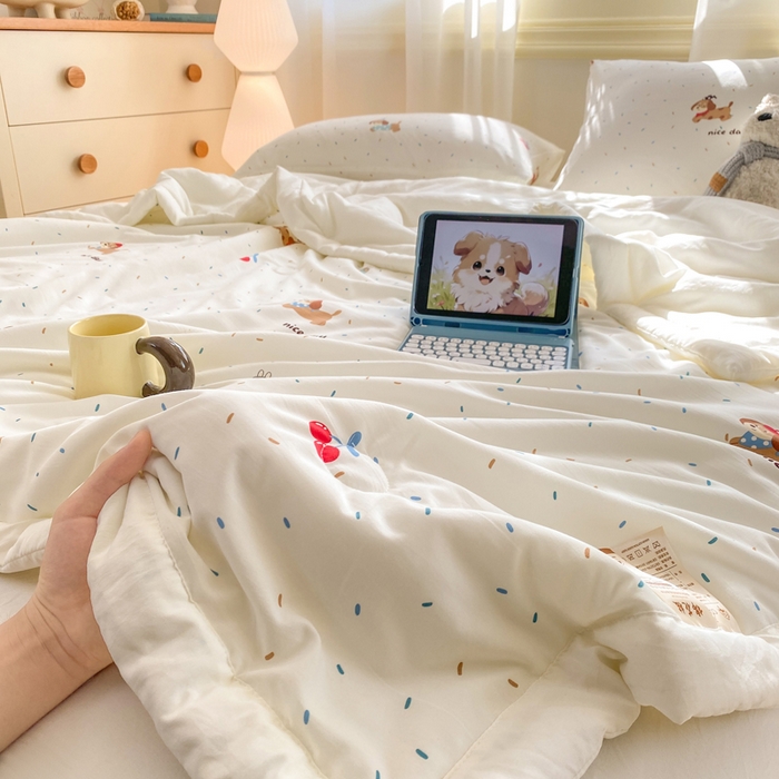 91家纺网 家纺一手货源 找家纺 憨豆家纺 2026新款云朵棉被水洗棉印花新疆棉花夏被夏凉被空调被子直播被芯（常年有货） 腊肠小狗