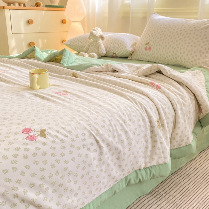 91家纺网 家纺一手货源 找家纺 憨豆家纺 2026新款云朵棉被水洗棉印花新疆棉花夏被夏凉被空调被子直播被芯（常年有货） 春意盎然