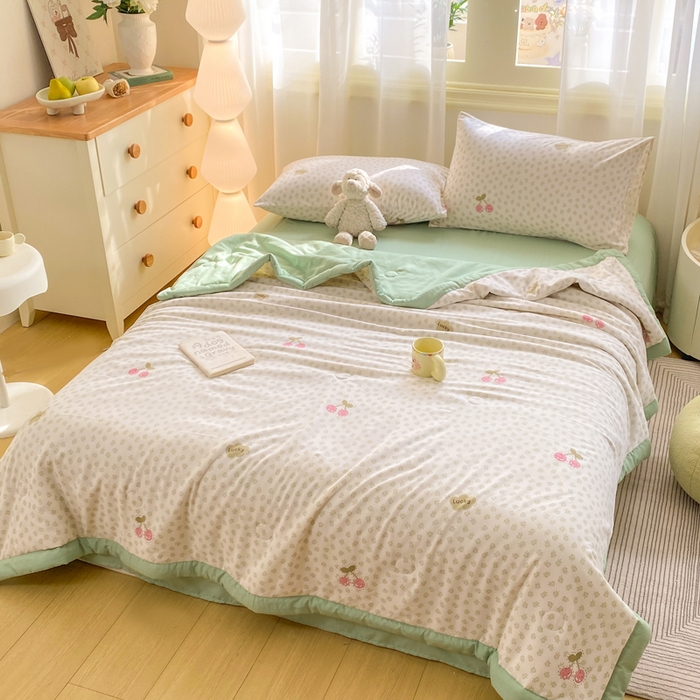 91家纺网 家纺一手货源 找家纺 憨豆家纺 2026新款云朵棉被水洗棉印花新疆棉花夏被夏凉被空调被子直播被芯（常年有货） 春意盎然