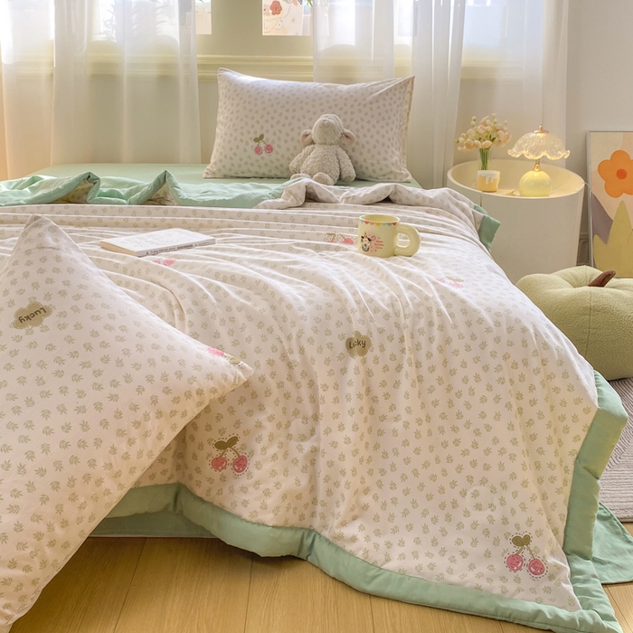 91家纺网 家纺一手货源 找家纺 憨豆家纺 2026新款云朵棉被水洗棉印花新疆棉花夏被夏凉被空调被子直播被芯（常年有货） 春意盎然