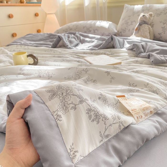 91家纺网 家纺一手货源 找家纺 憨豆家纺 2026新款云朵棉被水洗棉印花新疆棉花夏被夏凉被空调被子直播被芯（常年有货） 花开漫漫