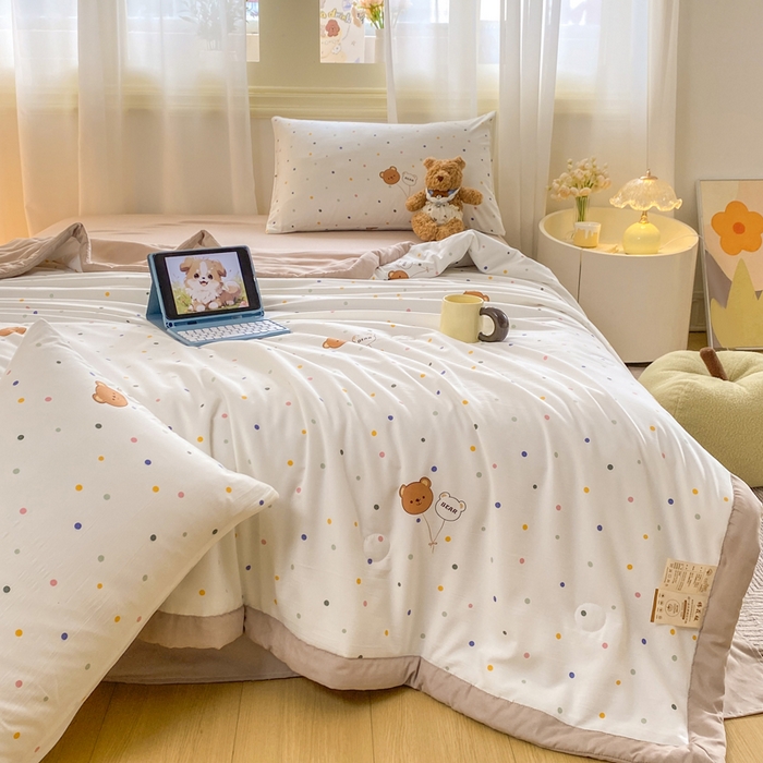 91家纺网 家纺一手货源 找家纺 憨豆家纺 2026新款云朵棉被水洗棉印花新疆棉花夏被夏凉被空调被子直播被芯（常年有货） 波点小熊