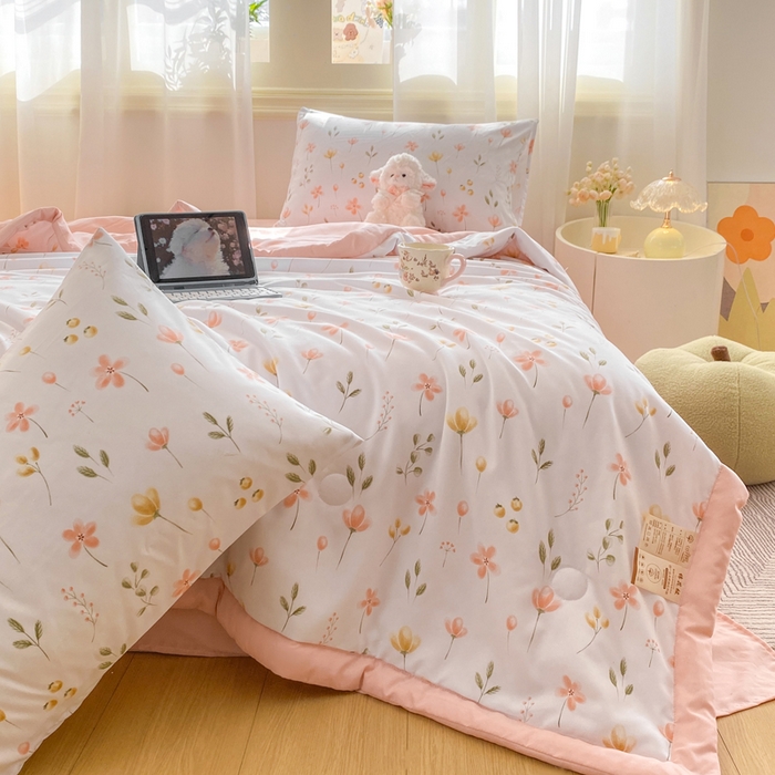 91家纺网 家纺一手货源 找家纺 憨豆家纺 2026新款云朵棉被水洗棉印花新疆棉花夏被夏凉被空调被子直播被芯（常年有货） 花开半夏