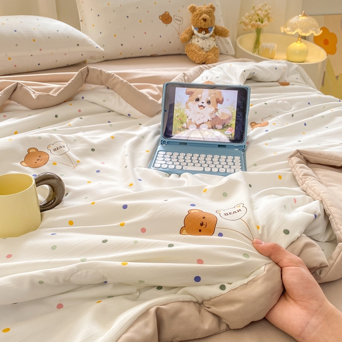 91家纺网 家纺一手货源 找家纺 憨豆家纺 2026新款云朵棉被水洗棉印花新疆棉花夏被夏凉被空调被子直播被芯（常年有货） 波点小熊