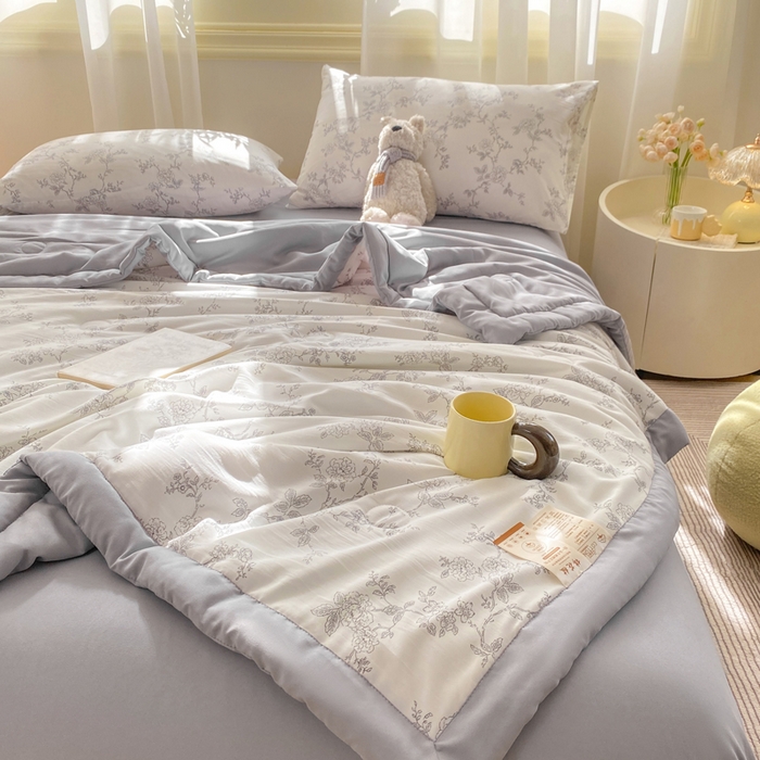 91家纺网 家纺一手货源 找家纺 憨豆家纺 2026新款云朵棉被水洗棉印花新疆棉花夏被夏凉被空调被子直播被芯（常年有货） 花开漫漫