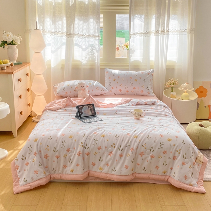 91家纺网 家纺一手货源 找家纺 憨豆家纺 2026新款云朵棉被水洗棉印花新疆棉花夏被夏凉被空调被子直播被芯（常年有货） 花开半夏